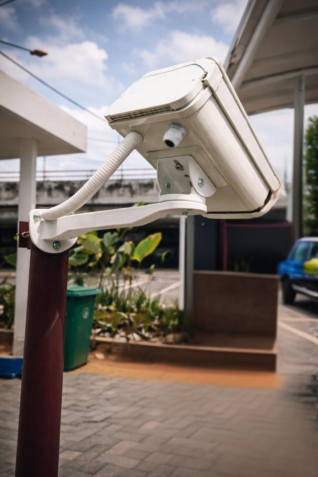 Pusat Kontrol Keamanan Parkir